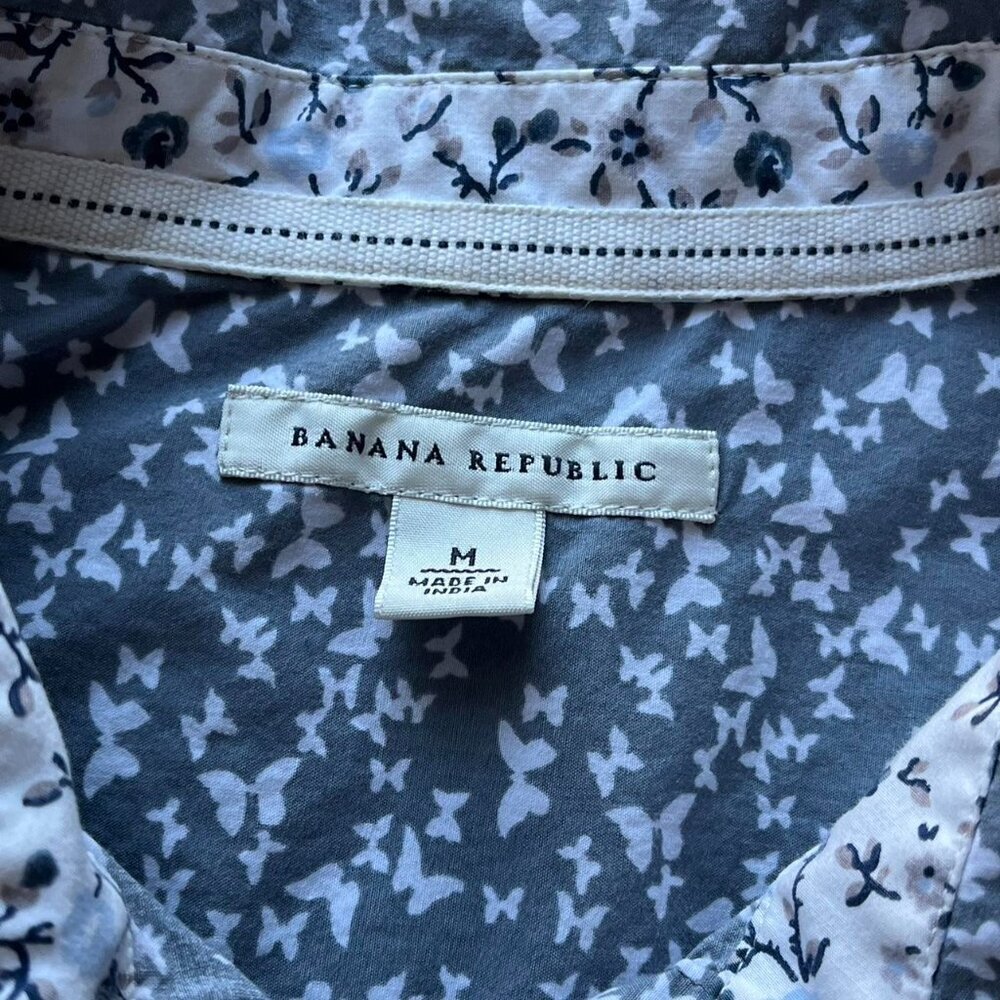 Banana Republic Button-up Shirt Med Blue Butterfly Whimsical Floral Cottagecore - Picture 2 of 7